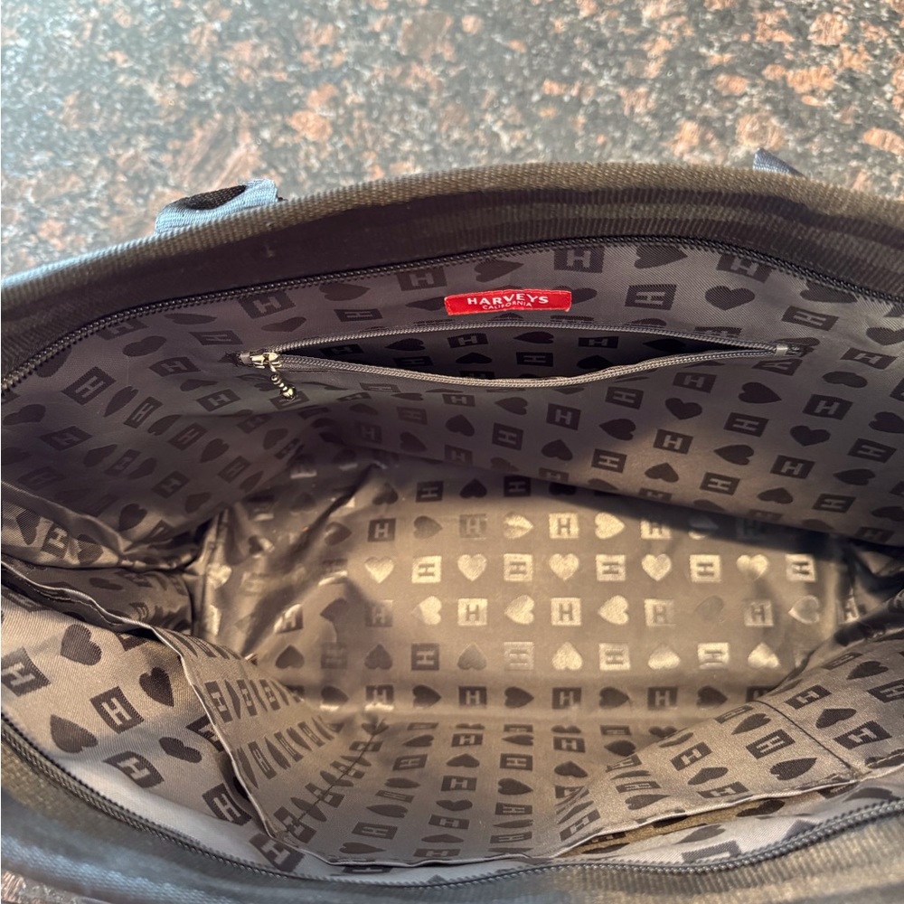 Harveys black vertical medium streamline tote